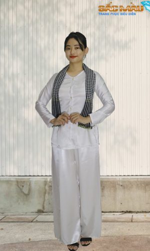 bà ba nữ trắng phi