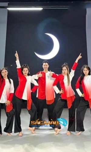 bà ba nam nữ trắng đỏ