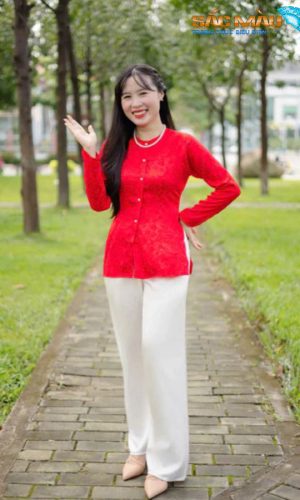 bà ba nữ gấm đỏ