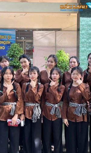 bà ba nữ nâu phi