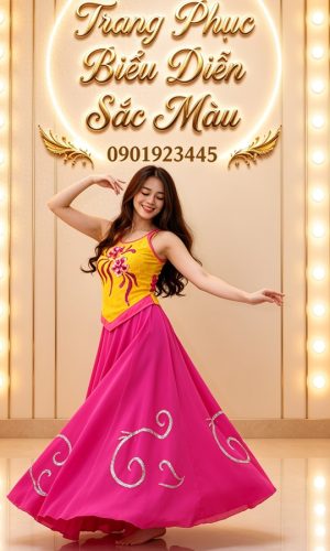 yếm vàng váy hồng