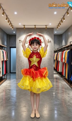 Đầm đỏ sao vàng