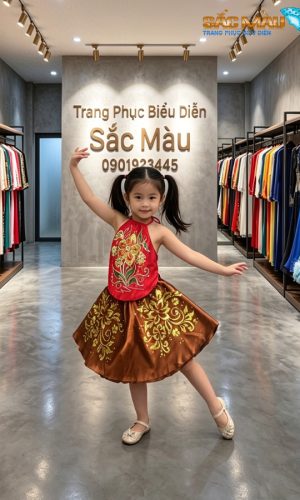 yếm đỏ váy nâu trẻ em