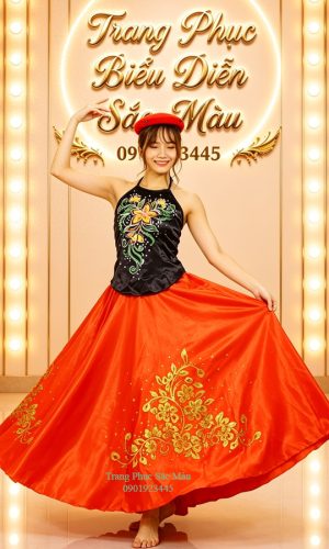 yếm đen váy đỏ